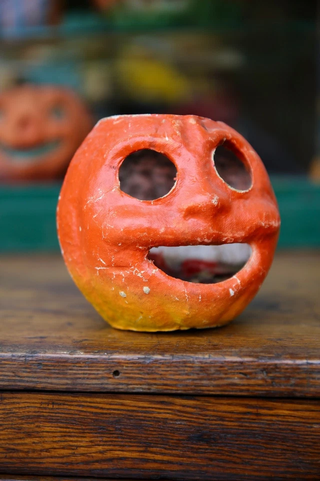 1920s Antique Vintage Halloween Paper Mache Pumpkin Jack-o-Lantern RARE Face - Image 3 of 4