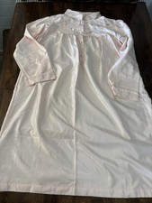 Barbizon Nightgown Vintage Size XL Knee length light peach Embroidered Floral
