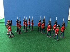16 Rare Vintage British Traditional Toy Soldiers Britains Scots Irish Guards