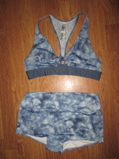 Womens VICTORIA'S SECRET PINK ULTIMATE 2 pc set spandex shorts sports bra M md