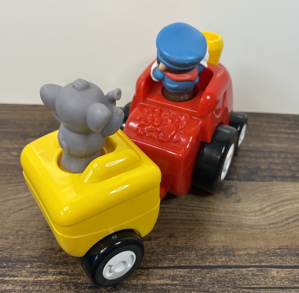 チカトイズ NezTink Little Tikes Zoo Train Red Engine With Conductor And Elephant