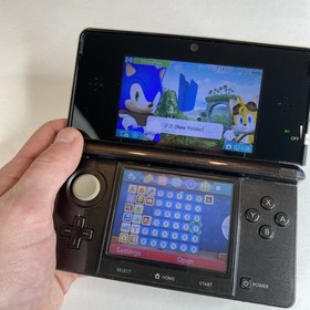 Nintendo 3DS Handheld Video Game Console Black CTR-001 W Charger Stylus