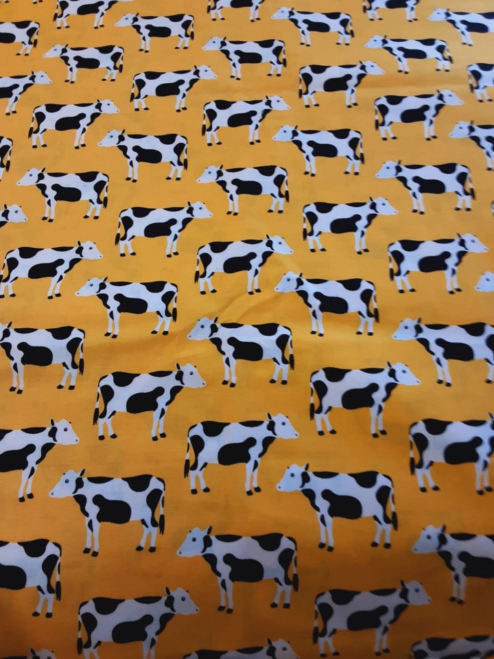 Robert Kaufman fabric Country Side Yellow Cows Cotton 4 Yds x 44 Yards - Image 2 of 4