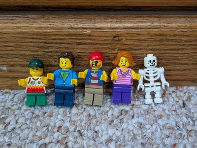 LEGO CREATOR: Pirate Roller Coaster (31084) Minifigures