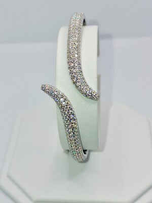 925 STERLING SILVER WHITE GOLD OVERLAY MOISSANITE DVVS1 SNAKE TAIL EFFECT BANGLE