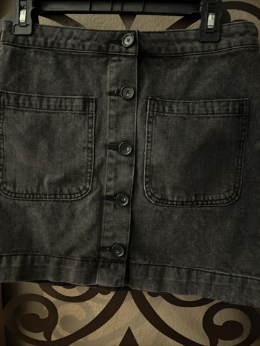 Minifalda Free People Don’t Get Me Wrong negra con botones delanteros talla 28 - Imagen 5 de 5
