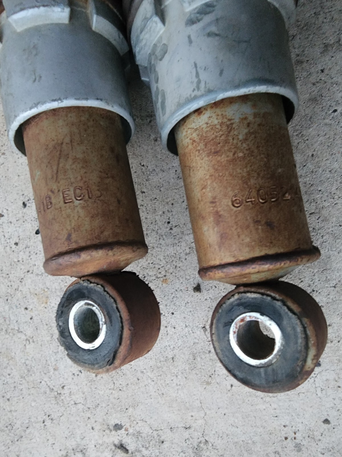 1972 Kawasaki F7 175 Rear Back Shocks Suspension Pair Set W Hardware f