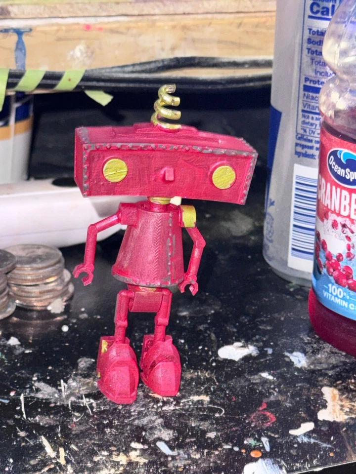 Custom resin printed hand painted Bad Robot 3 inch figure - Image 3 of 4