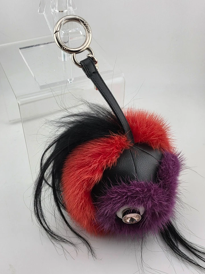 100% Auténtico Hermoso Coleccionable FENDI Púrpura/Rojo BOLSO BUG Bolso de Mano Dije.  Foto 2 de 4