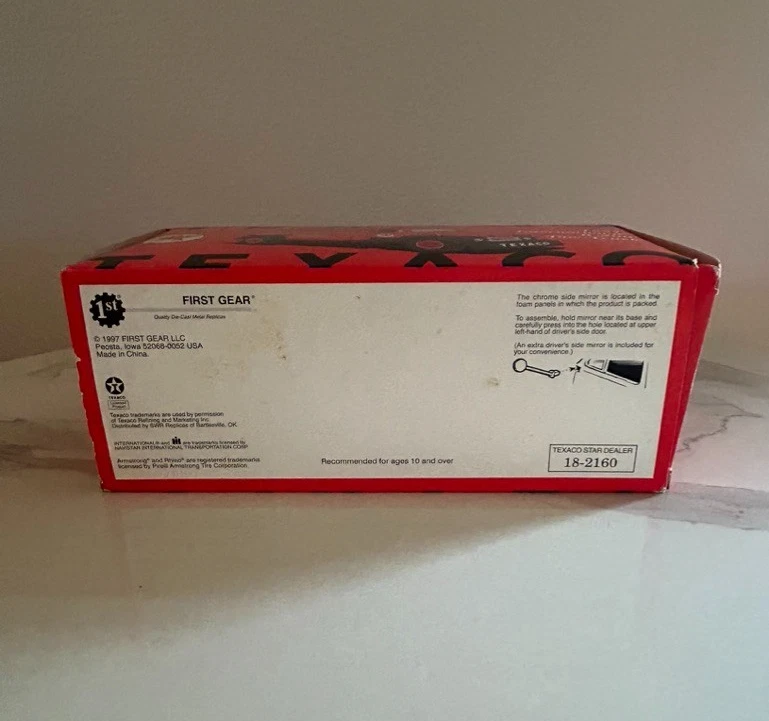 First Gear Texaco Star Dealer 1957 International R-200 Tow Truck 18-2160 - Image 4 of 4