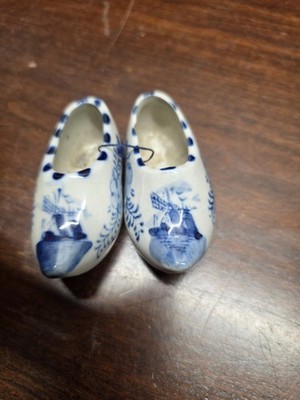 Delftware Pair of Miniature Ceramic Clogs Blue and White Holland Shoes