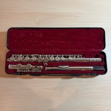 Merano Silver Close Hole C Flute with Case and Accessories
