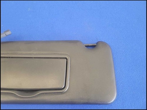 2003-2006 Chevrolet SSR Pickup Truck Driver Front Sun Visor Shade 2687 - Picture 5 of 12