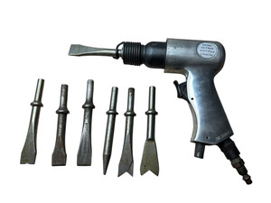 Central Pneumatic 47682 Air Chisel Kit w/ 5 Piece Chisel Set Pneumatic Hammer