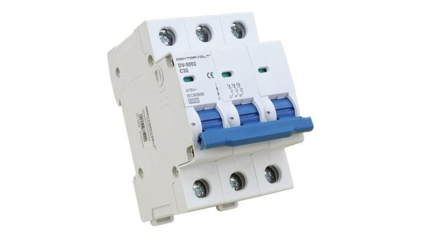 3P C 32A Overcurrent Switch 6kA AC 5002 DV-5002