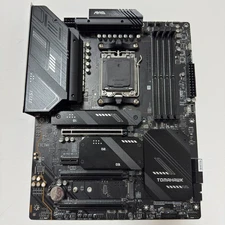 MSI MAG X670E Tomahawk WiFi Gaming Motherboard (AMD AM5, DDR5, PCIe 5.0, ATX)