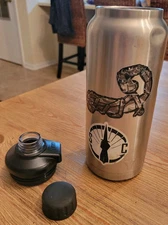 Yeti AGILITE MILITARY 36 Oz STAINLESS Bottle with MAGCAP  Has Dent As Shown