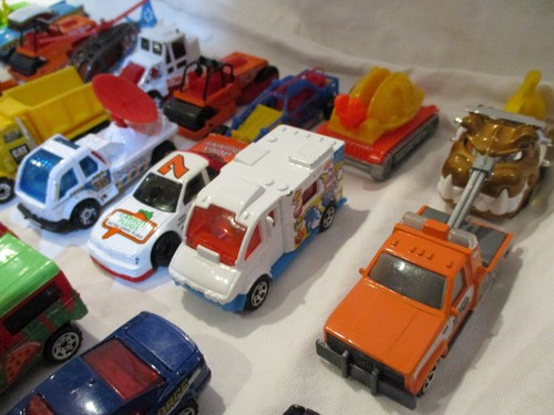 Juego de 40 coches Matchbox varios coches y camionetas excelente estado suelto - Imagen 4 de 13