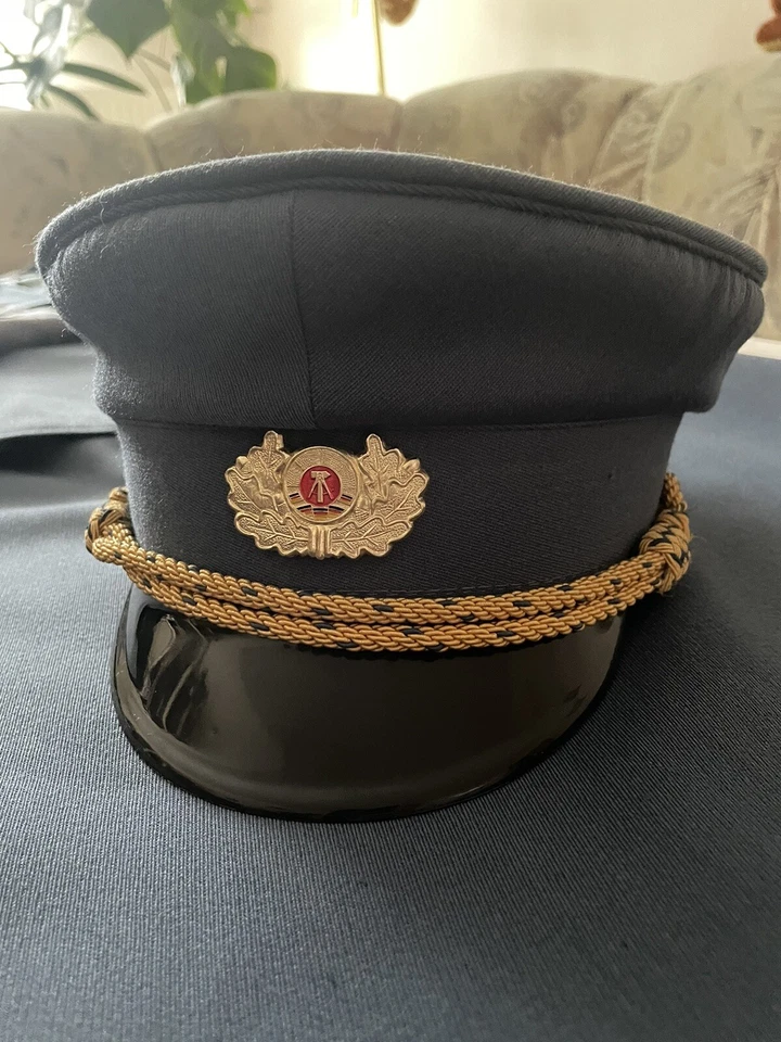 Original DDR Uniform für Damen POST  - Bild 2 von 4