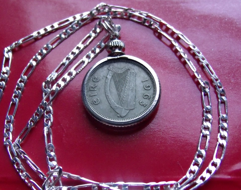 1963 IRISH LUCKY RABBIT COIN PENDANT on a 24" 925 STERLING SILVER LINK Chain - Image 2 of 2
