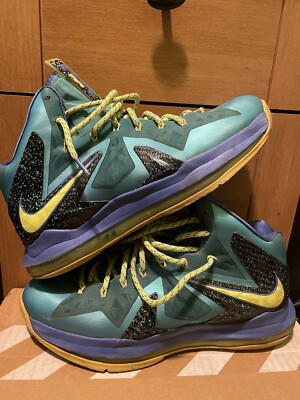 Bundle, Heat Nike Lebron X Elite Miami Dade Sz 10 And Nike KD 8 Road Game Sz 9.5