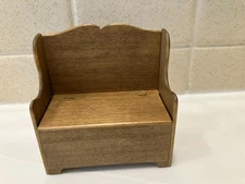 Dollhouse Miniature BARBARA HILL Settle Bench Opens for Storage 1995 1:12