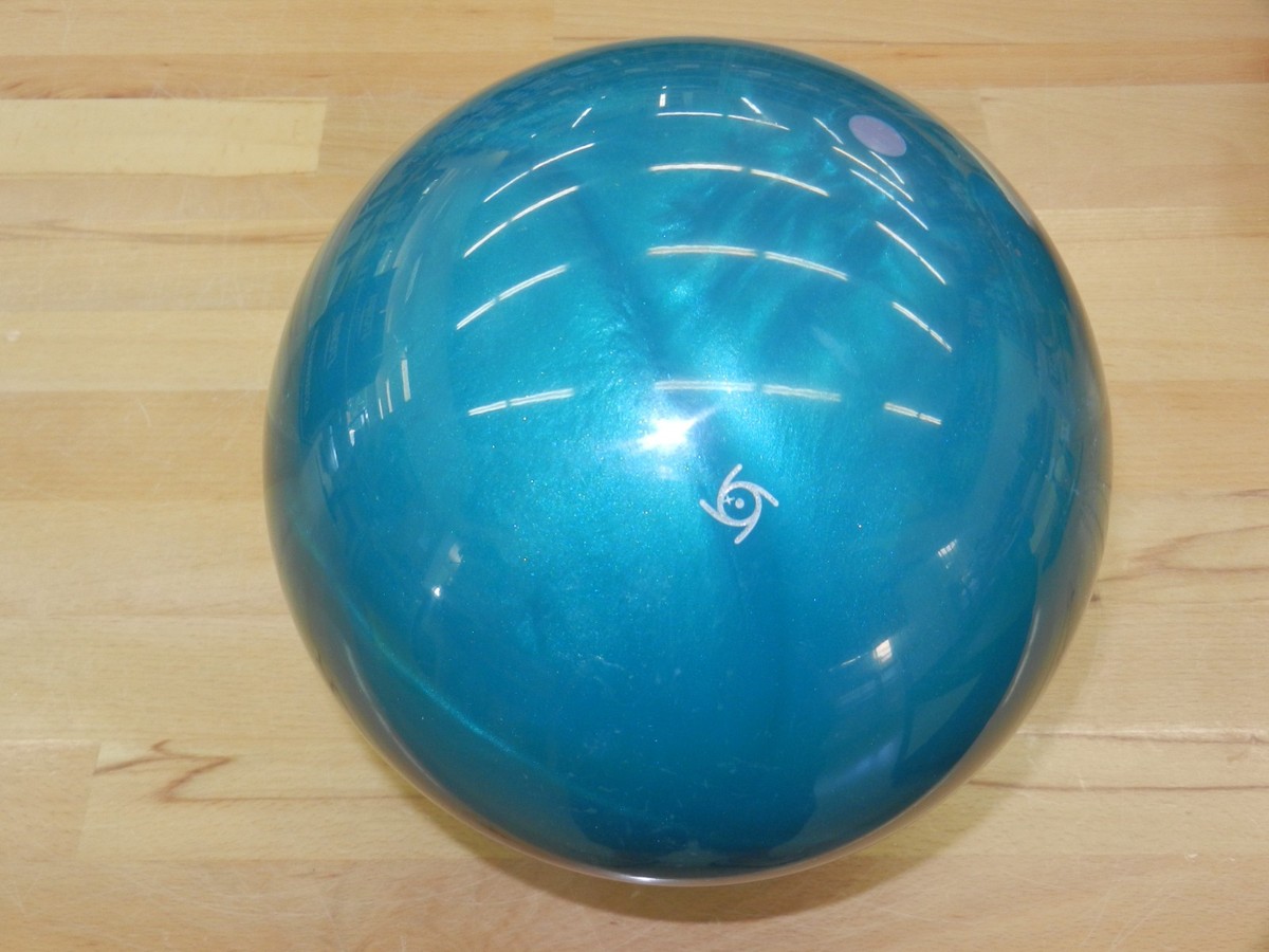 NIB 14# Storm Hyroad 40 Bowling Ball w/Specs of 14.5/3-3.5