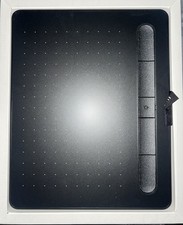 Wacom Intuos Graphics Tablet Bluetooth with Pen