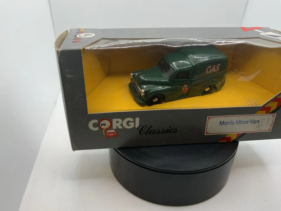 Corgi Classics Morris Minor Van modelo a gasolina escala 1:43 C957/2 - Imagem 4 de 4