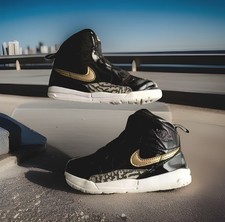 AIR JORDAN  LEGACY 312  PATENT-LEATHER BLACK/GOLD/WHT TODDLERS SIZE 8C