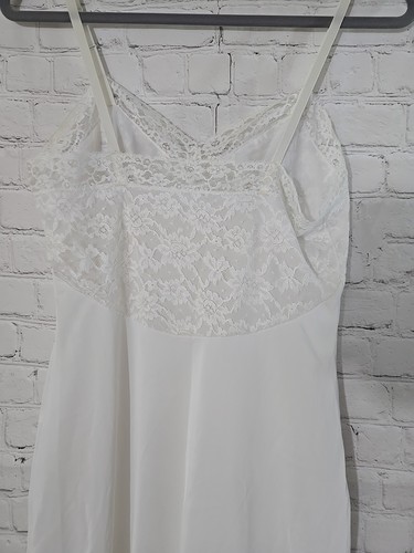 Vintage Vanity fair Tricot And Floral Lace Ivort Full Slip Size 34 T Bust - Picture 5 of 7