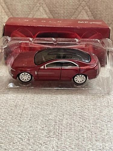 RARE MAISTO RED LINCOLN MKR CONCEPT CAR 1:64 DEALER EXCLUSIVE PROMO NEW IN BOX
