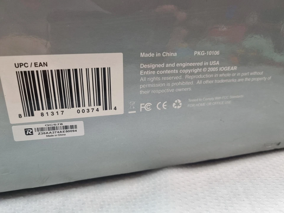 IOGEAR Miniview GCS78 8-port PS/2 KVM switch in open box. - Image 4 of 4