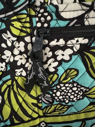 Vera Bradley Island Blooms Retired Laura Purse - Excellent Condition - Picture 3 of 16