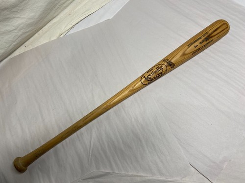 Don Mattingly Louisville Slugger Bat Professional Model  approx 31.5" - Picture 1 of 9