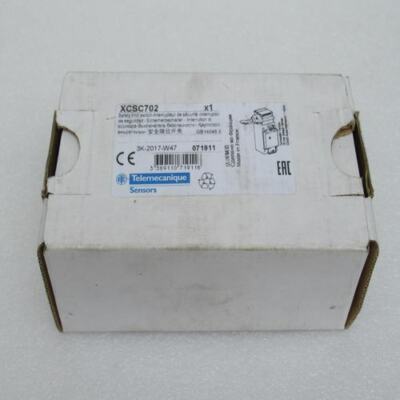 1PC  Telemecanique sensor XCSC702