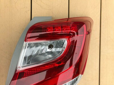 ピヨピヨ JDM 2017 Toyota Echo Vitz Yaris NCP131 Taillight Tail Light Lamp