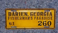 1961 DARIEN GEORGIA License Plate Topper # 260 - FISHERMANS PARADISE - Fish Boat