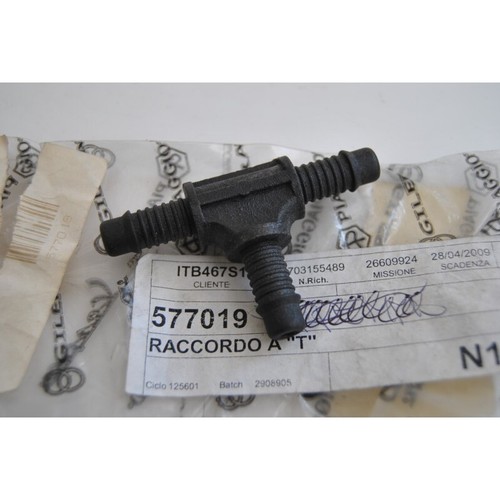 Raccordo a T tubazione raffreddamento T shape pipe joint Piaggio Beverly 125 - Imagen 2 de 2
