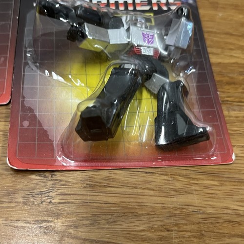 2 nuovi giocattoli di carte Megatron Starscream 2022 Hasboro 2’ Transformers ON - Foto 9 di 10