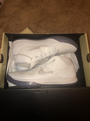 kobe 13 white