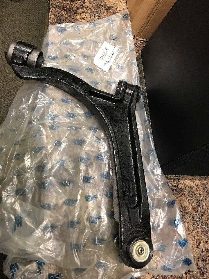 Nuevo brazo de control inferior delantero izquierdo izquierdo izquierdo con rótula para Chrysler Pacifica 04-08 Foto 4 de 4