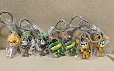 Set of 7 Five Nights At Freddie's Security Breach Backpack Hangers