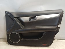 110C* Mercedes W204 Mopf T&uuml;rverkleidung T&uuml;rpappe Leder Schwarz Vorne Rechts