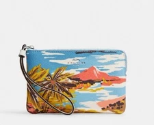 NWT COACH Chalk/Blue SMALL CORNER ZIP WRISTLET WITH Hawaiian PRINT CK416