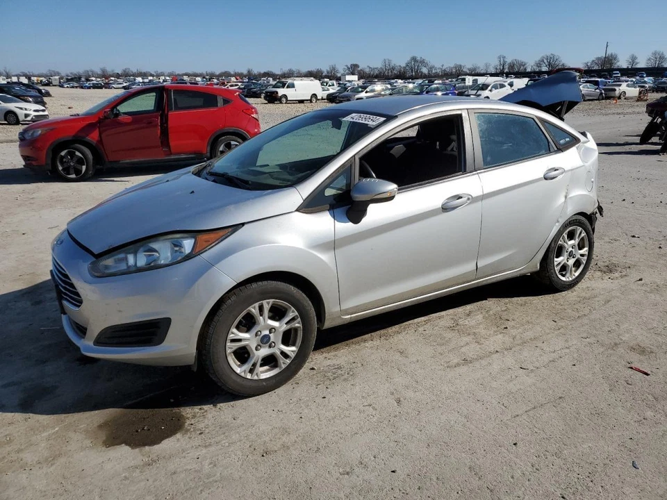 Conjunto de filtro de aire usado se adapta a: Ford Fiesta 2015 1,6 L sin turbo grado A Foto 3 de 4