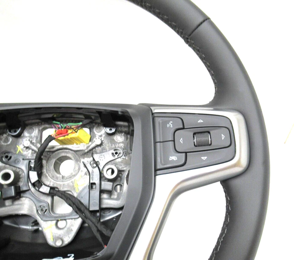 85551786 New OEM Steering Wheel Black 2021-23 Chevrolet Silverado Suburban Tahoe - Image 3 of 4