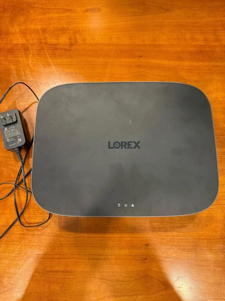LOREX C241DA-Z Cameras AND LOREX D441A62B DVR - Image 4 of 4