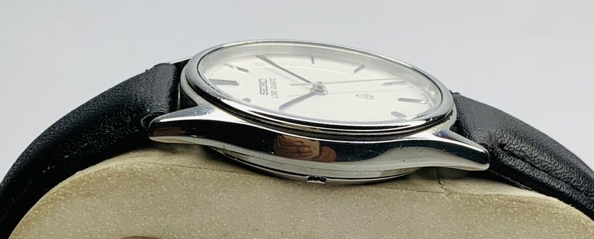 Vintage Seiko Lord Quartz White Dial 8241-7000 Men's Quartz Vintage Seiko Lord Quartz White Dial 8241-7000 Men's Quartz