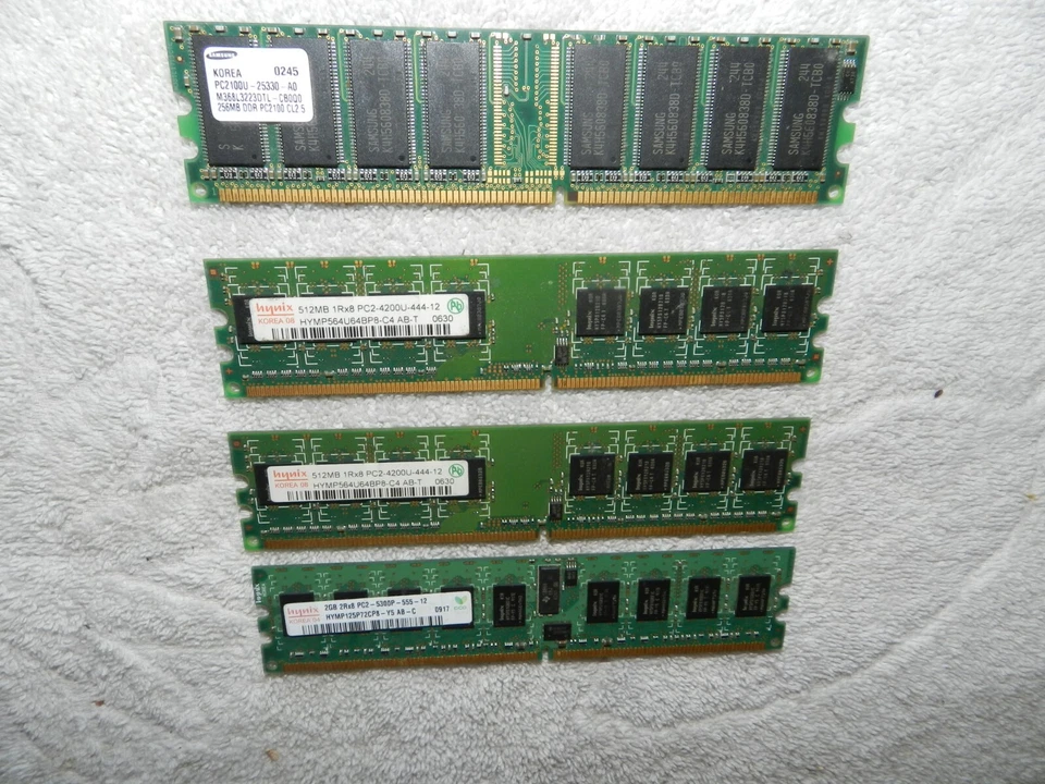 SamS PC2100U-25330-AD Ram 2 EA HYNIX PC2-4200U-444-12  1 HYNIX 2GB 2RX8PC25300P - Image 2 of 4